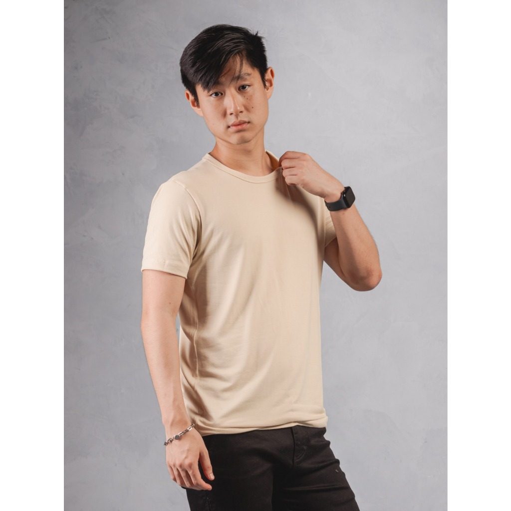 Camiseta Masculina Elástica - Para Homens Com Estilo