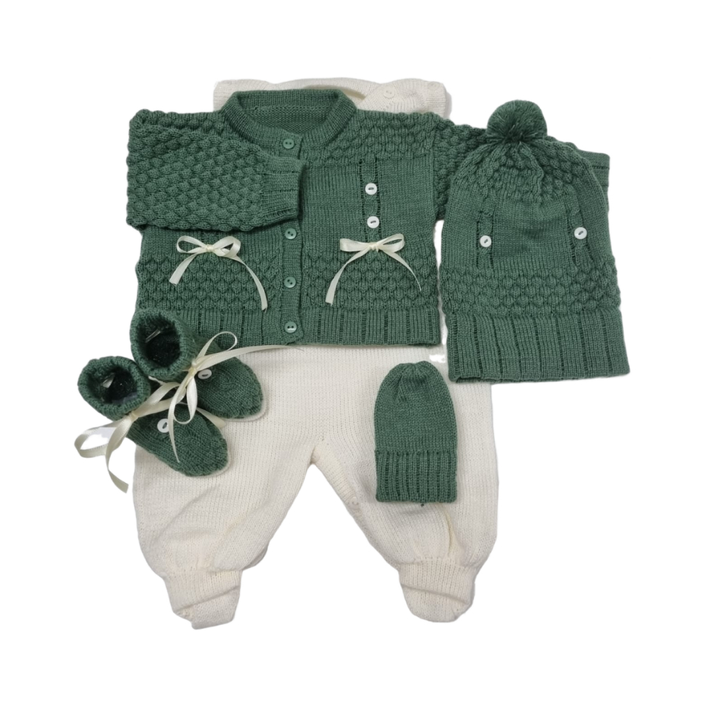 Kit Saída Maternidade Menino em Tricô Artesanal - Verde Malva/Off White - 5 peças com sapatinho