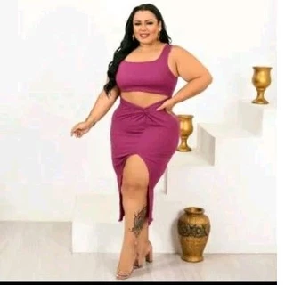 vestido plus size com elasticidade