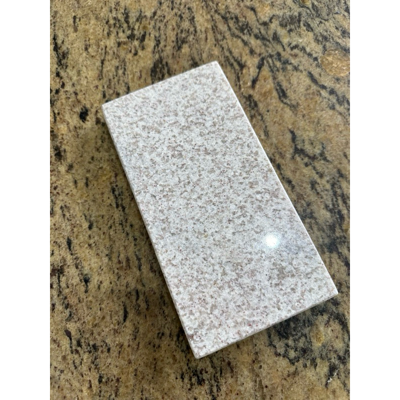 Pedra 40 x 40 Granito Branco Aqualux