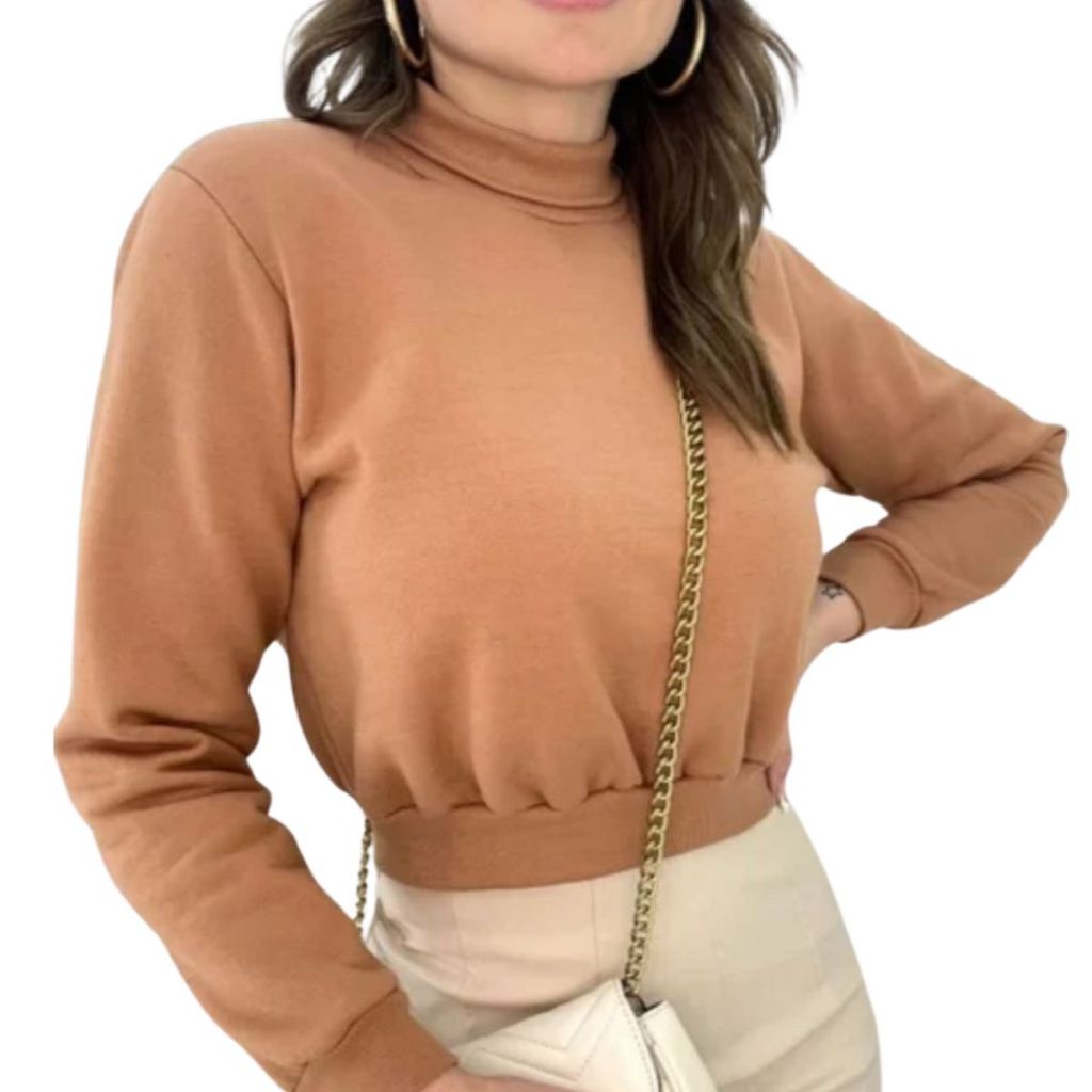 Blusa boca de sino estilo moletom com gola folgada estilosa.