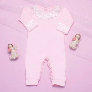 Macacão para bebe com rendas e pérolas varias cores 0-3 meses PRONTA ENTREGA