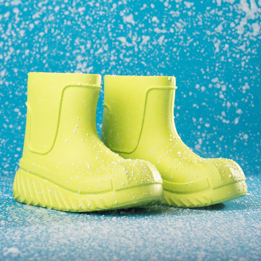 Bota Chuva Feminina Galocha Prova Dágua Cores Verão Colorida EVA Leve Confortável Moda 2024