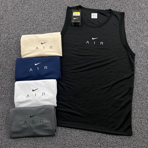 Camisetas Regata Dry Fit Masculina Premium Fitness da modelo top ultra slim