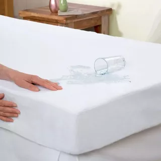 Protetor de Colchão Impermeável Vivalutex Limpa Fácil Poliuretano com Slip Ajustável