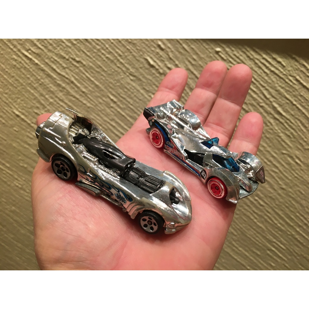 Hot wheels carros prateado brilhante coleção Hitech missile e Rocket levanta cabine