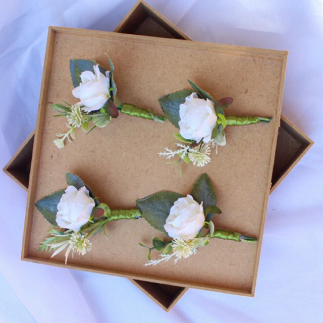 kit de lapelas brancas / casamento /lapelas padrinhos | Shopee Brasil