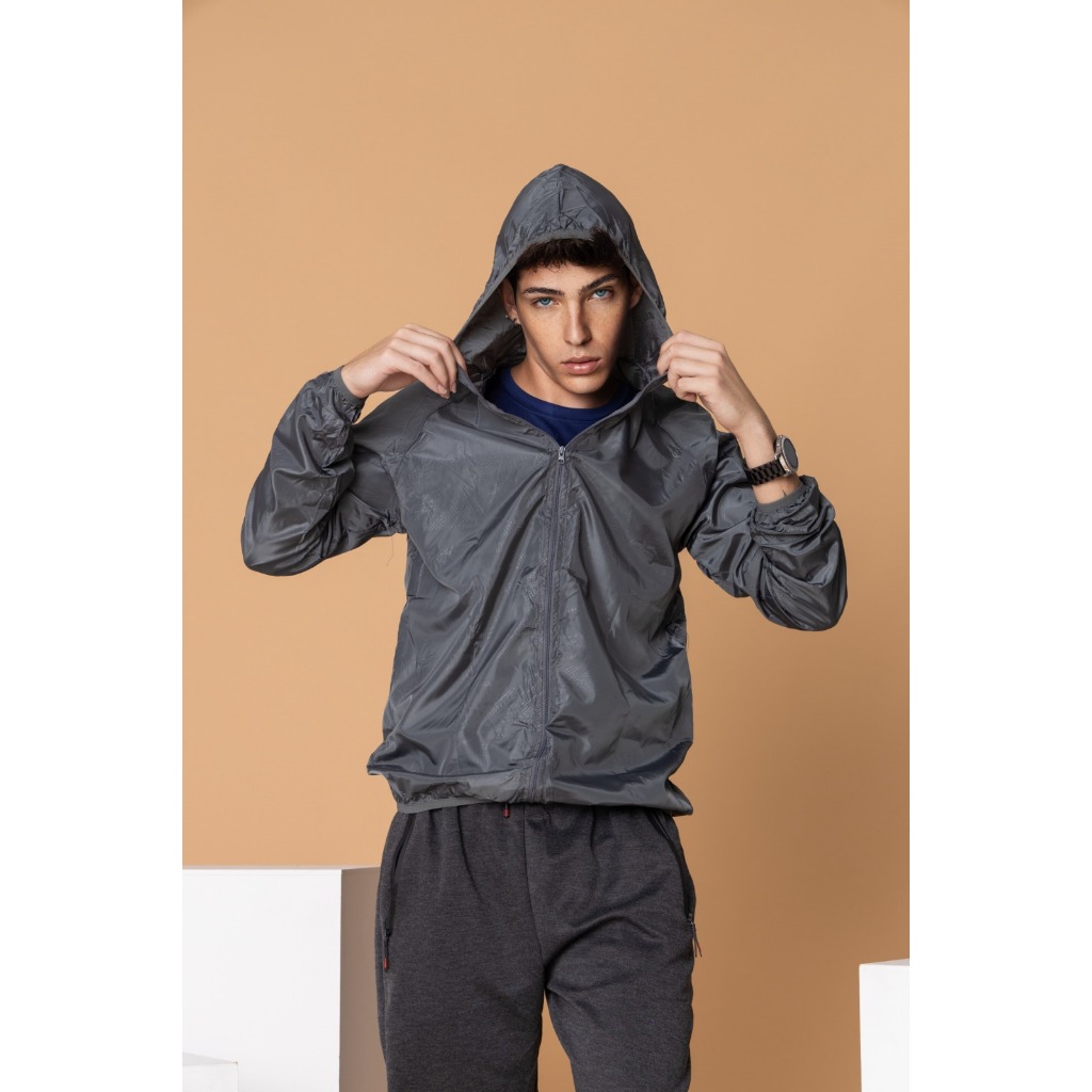 Corta-vento Masculina Com Capuz