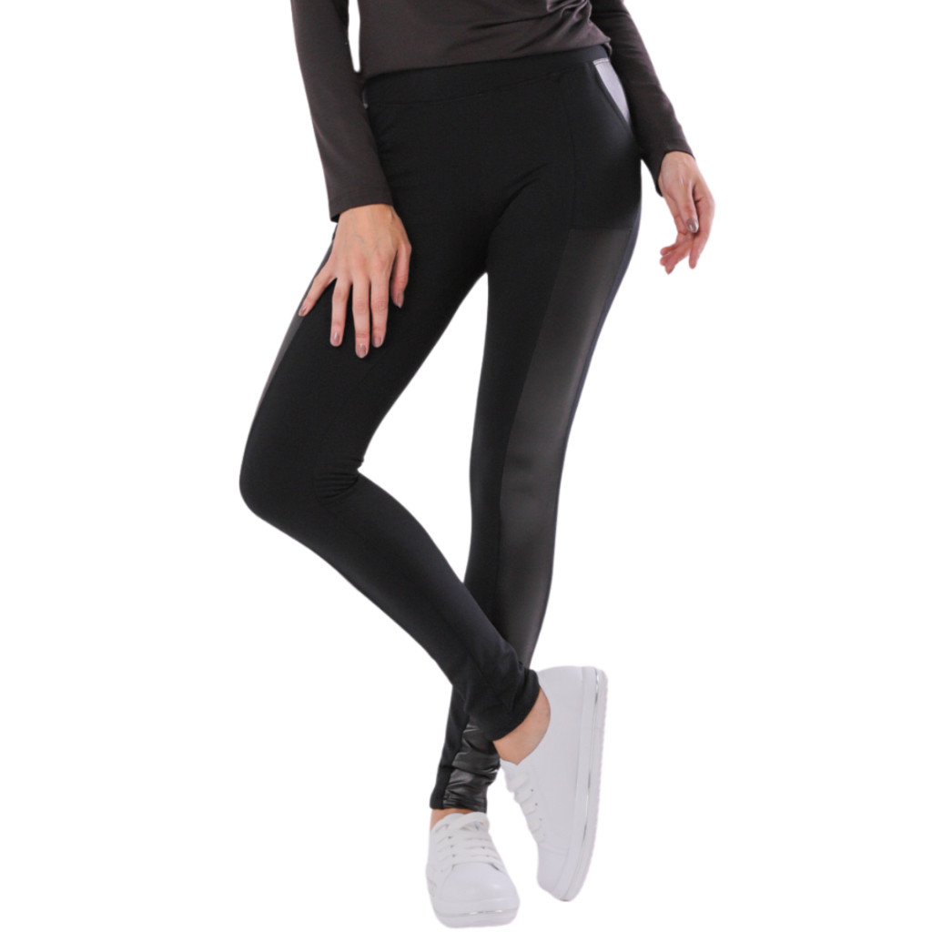 Calça Legging Montaria Suplex com Detalhe na Lateral em Cirrê Bolsos