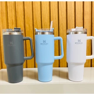 Copo Quencher 2.0 Térmico Stanley 1200ml com Canudo Tampa e Alça Antivazamento Caneca Garrafa