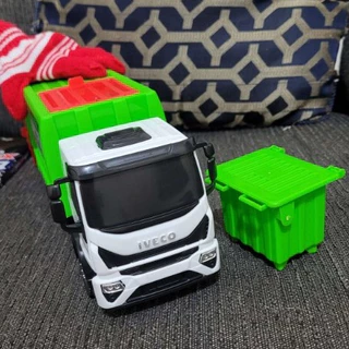 Brinquedo Caminhão de Lixo Infantil Serviço de Limpeza Urbana Carreta Lixeira Iveco Colorido Sortido p/ Crianças Meninos Coleção