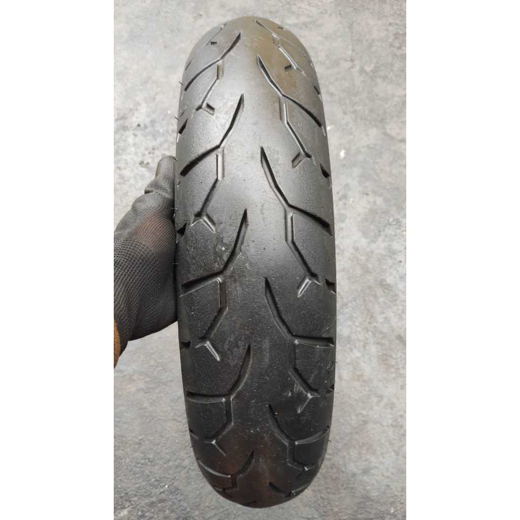Pneu usado Pirelli Night Dragon 130/90-16