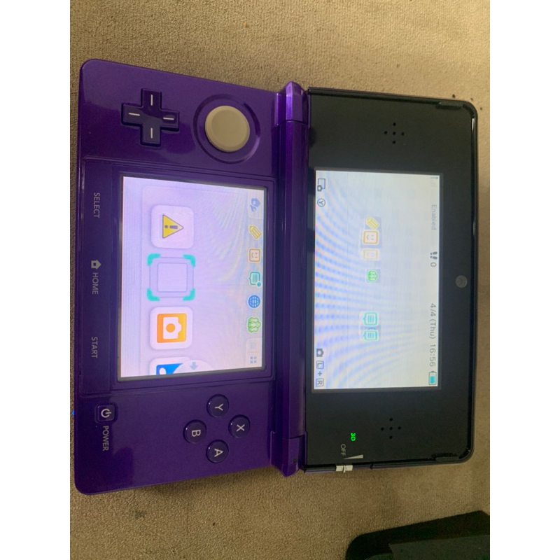 Nintendo sale 3DS in Purple + extra game