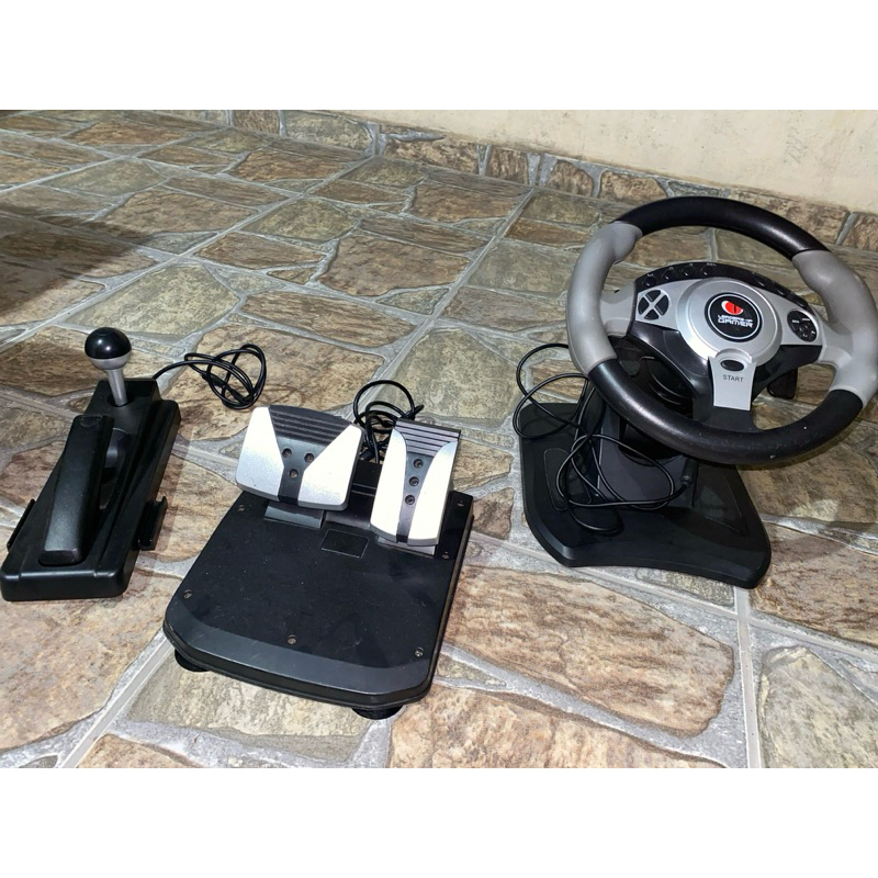 volante para Xbox PC tá pegando tudo certinho estou desapegando porque não tenho mas vídeo gueime mas tá tudo certinho precinho bom