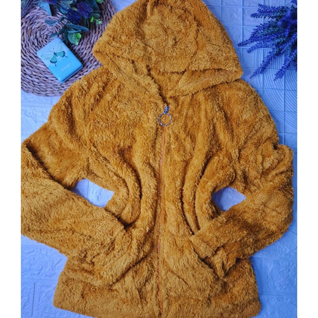 Casaco Feminino Teddy com Zipper & Capuz Woman Winter look Aerolook Moletom Pelinho