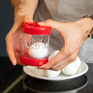 DESCASCADOR DE OVO COZIDO DE PLÁSTICO SUPER PRÁTICO