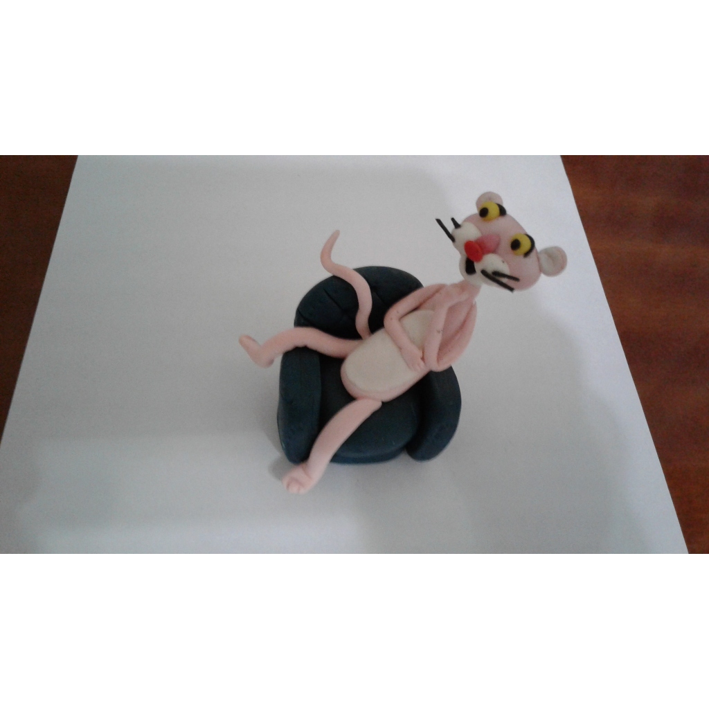 Pantera cor de rosa em biscuit artesanal | Shopee Brasil