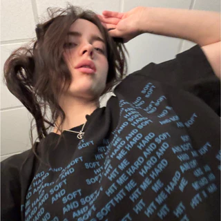 CAMISETA BILLIE EILISH HIT ME HARD AND SOFT ALGODÃO
