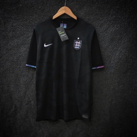 CAMISETA NOVA SELEÇÃO INGLATERRA MODELO BRILHANTE ALL BLACK