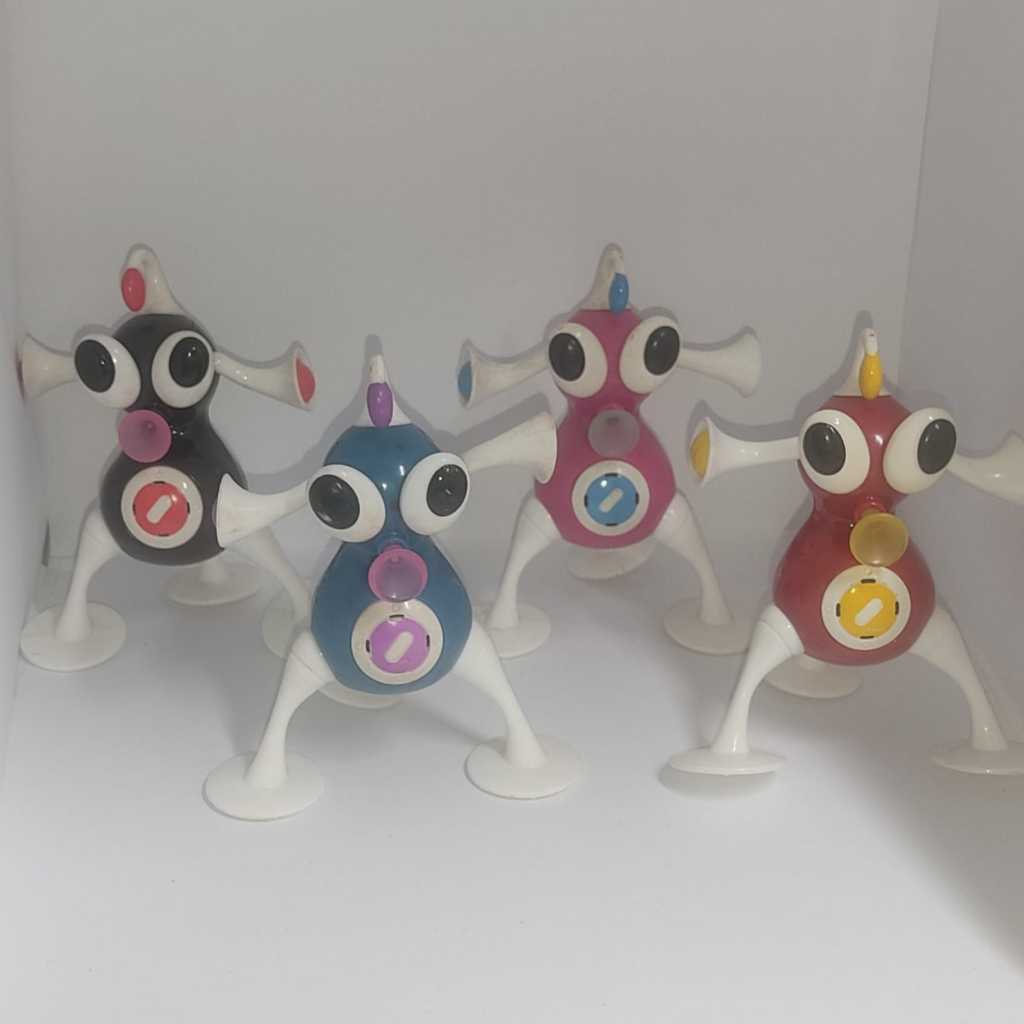 Coleção Zizzle 2006 McDonald's - 4 Bonecos Completa | Shopee Brasil