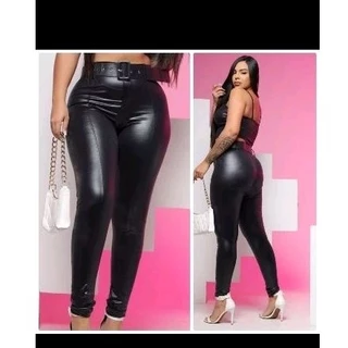 Calça Legging de couro/cirre com cinto de cor Preto p.m.g.gg