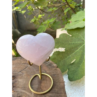 Coração feito de Pedra Natural Quartzo Rosa *Base Inclusa*