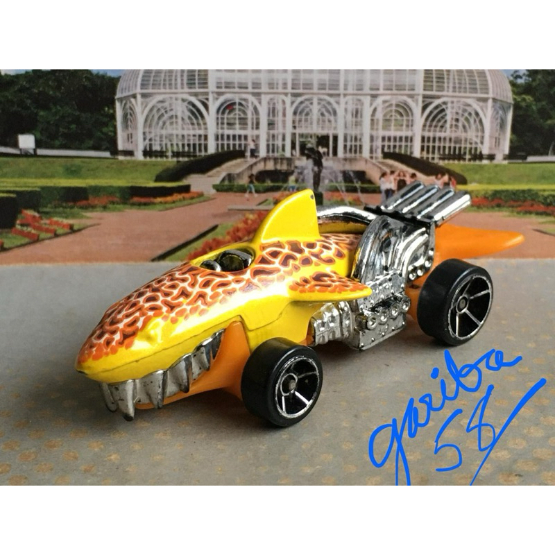 HOT WHEELS SHARKRUISER 2011 CREATURE CARS 5-PACK EXCLUSIVE GARIBA58