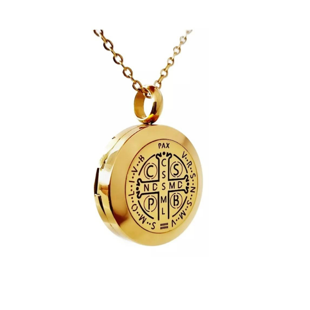 Medalha São Bento Difusor Pessoal Dourado Colar Aço Inoxidável