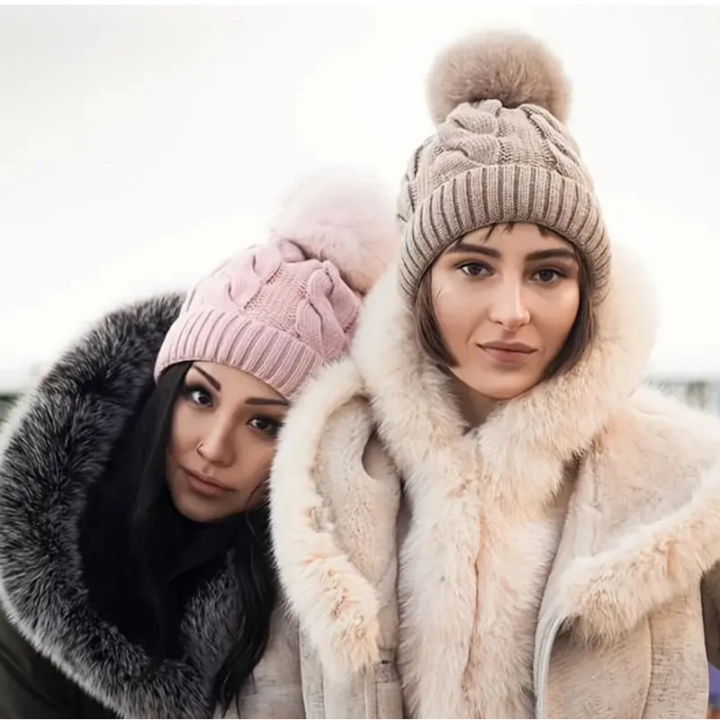 Cappello Invernale LeMieux Loira - Lycra Seta Con Pompon - Teschio Raso - 2022