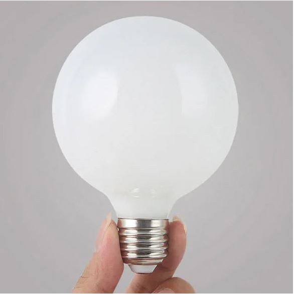 Lampada luz led filamento leitosa G80 4w luz Bivolt