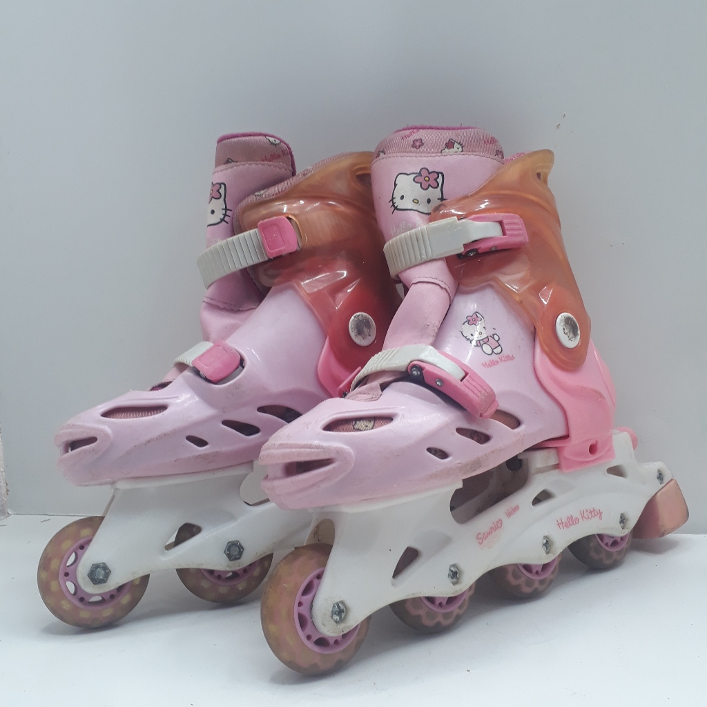 Patins hello kitty Número 34/37 ( usado leia descrição) | Shopee Brasil