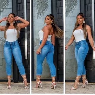 Calça Capri Jeans Feminina Cintura Alta Com Lycra Empina Bumbum