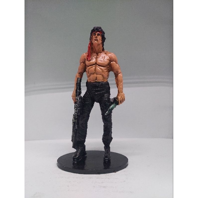 Boneco de Resina Rambo Sylvester Stallone | Shopee Brasil