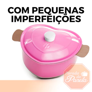 Panela em Formato de Coração com Pequenas Imperfeições Parada da Panela