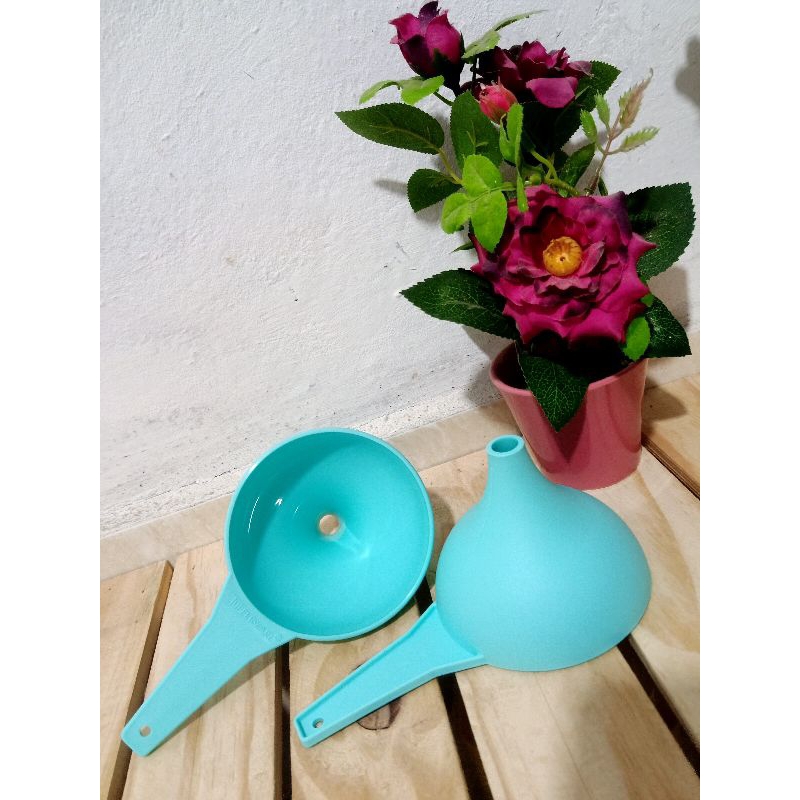 Funil importado Tupperware. | Shopee Brasil