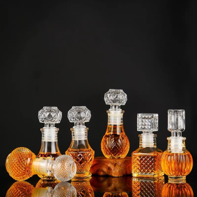 KIT Mini Garrafas De Vidro Sodo Calcico - 50ml