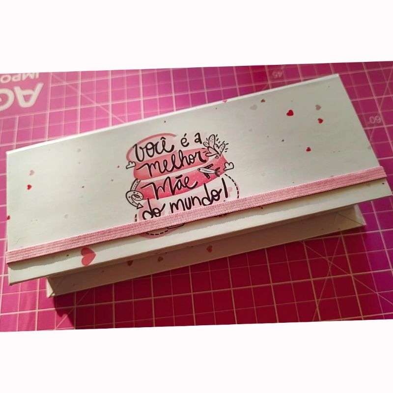 Caixa Cartonada para dia das mães Presente - Modelo Livro
