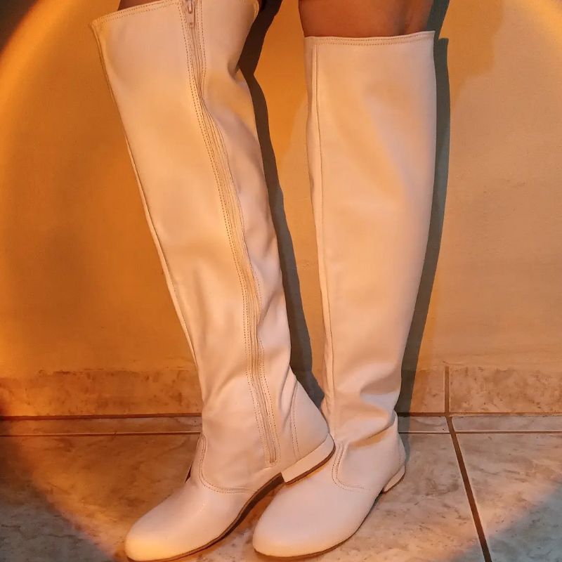 Bota Branca Cano Alto com Zíper | Shopee Brasil