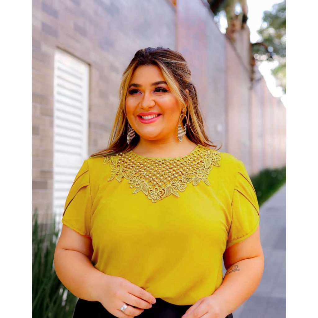 Blusa Camisa Plus Size G2 Verde Bandeira Escuro Manga Curta Renda