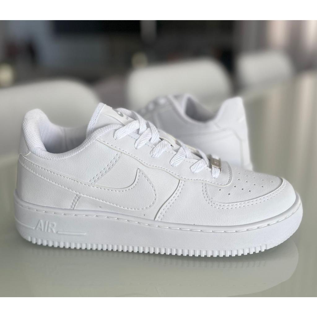 TÊNIS CASUAL MASCULINO E FEMININO BRANCO E PRETO ENVIO IMEDIATO.