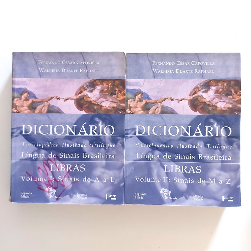 Livro Dicionário Enciclopédico Ilustrado Trilíngue Língua De