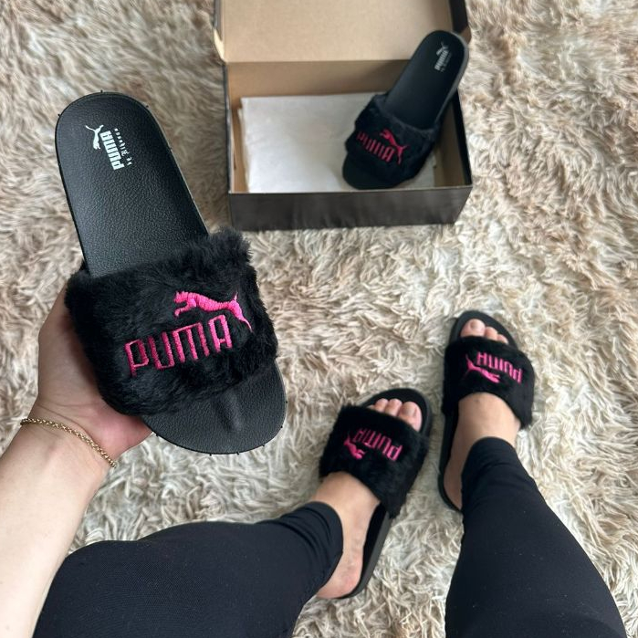 Chinelo Feminino Slide Pumaa fenty by Rihanna Sandália Papete de Pelinho