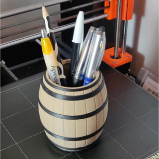 Porta-Canetas em Formato de Barril Impresso em 3D