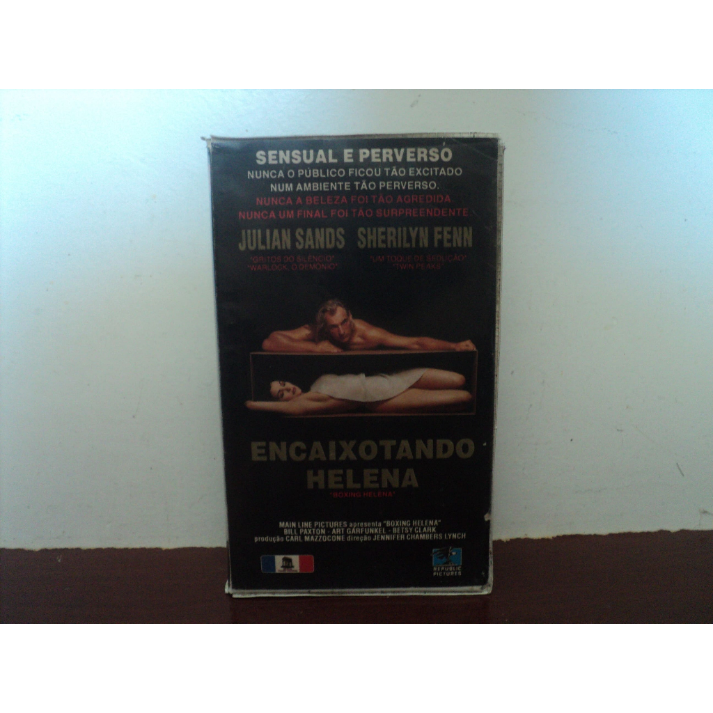 VHS ENCAIXOTANDO HELENA - JULIAN SANDS - ORIGINAL | Shopee Brasil