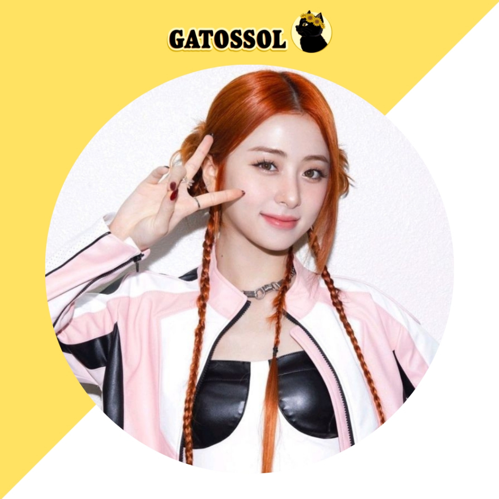 Bottons LE SSERAFIM 4,5 cm - KPOP-IDOL- Lesserafim - Bottom/botton