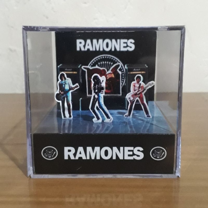 Cubo Diorama Ramones