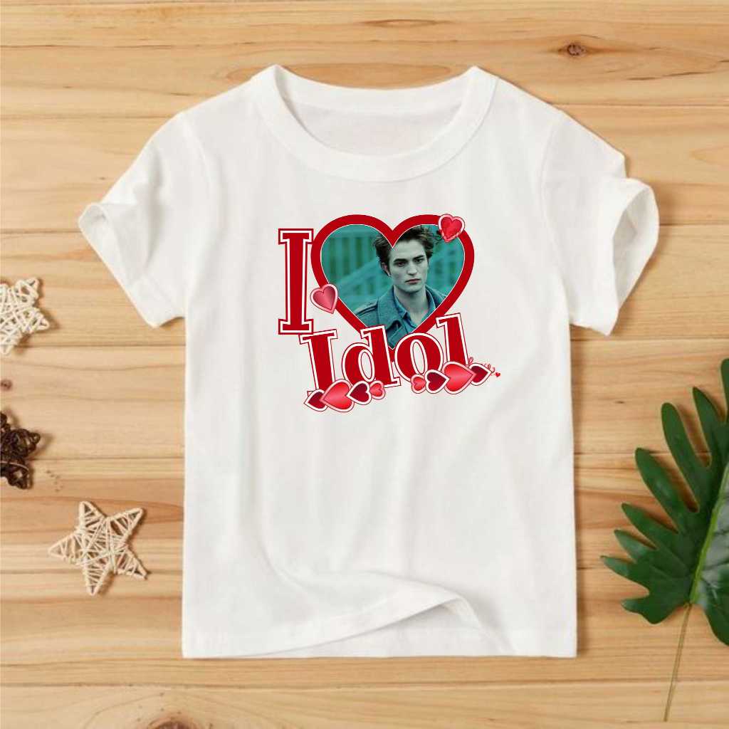 'Love Your Idols' Vest in Ecru main image 1