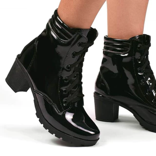 Bota Feminina Coturno Salto Médio Tratorado Preto Verniz