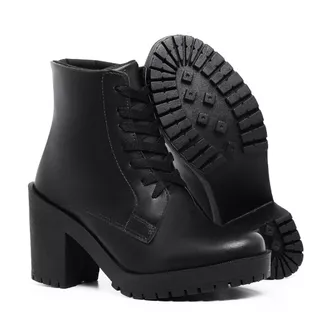 Bota Feminina Coturno Cano Curto Verniz Salto Tratorado Preta
