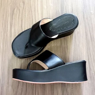 Sandália Feminina Plataforma Tamanco Preto Flat Baixa Leve Novidade em Promoção